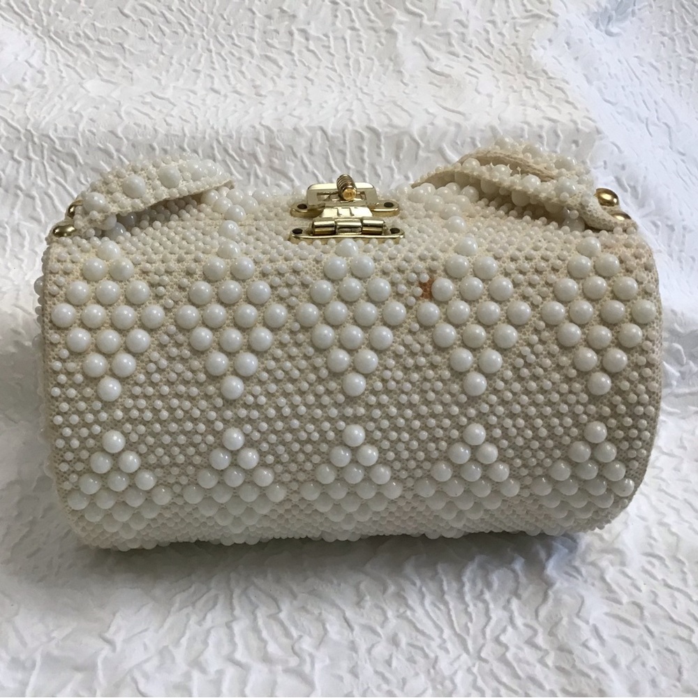 Vintage 1960’s Beaded Barrel Handbag - Picture 5 of 14